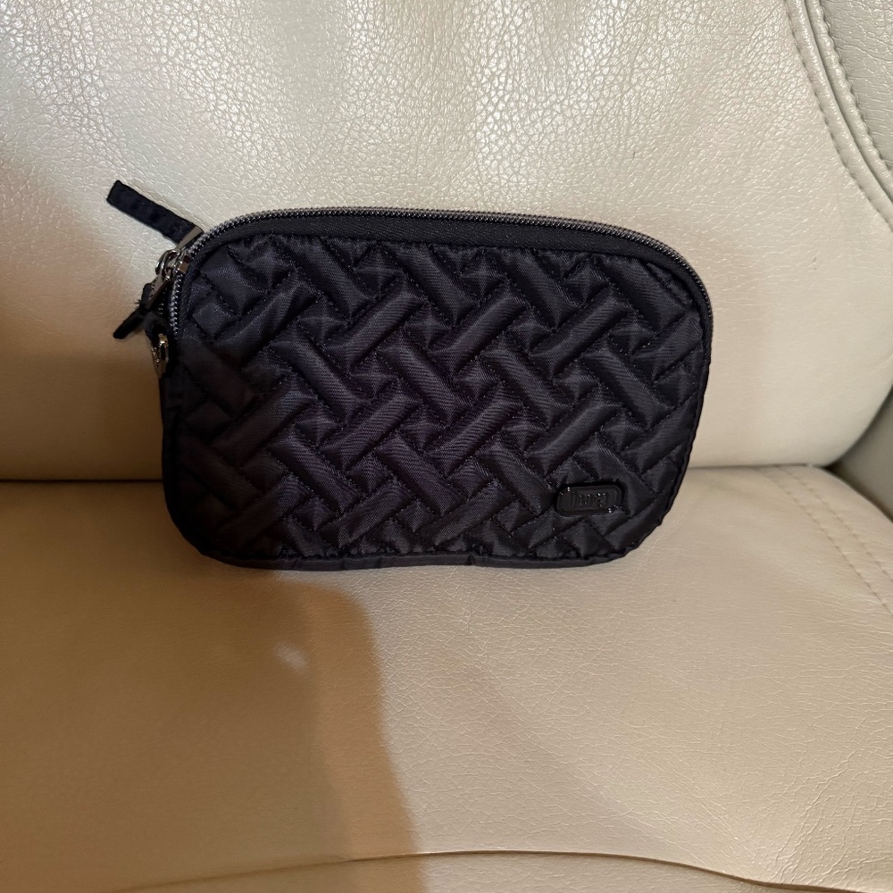 Lug Coupe in Midnight black